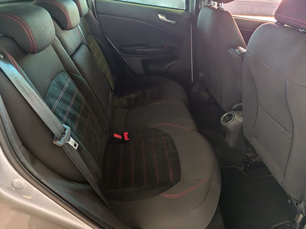 Alfa Romeo Giulietta usata a Milano (16)