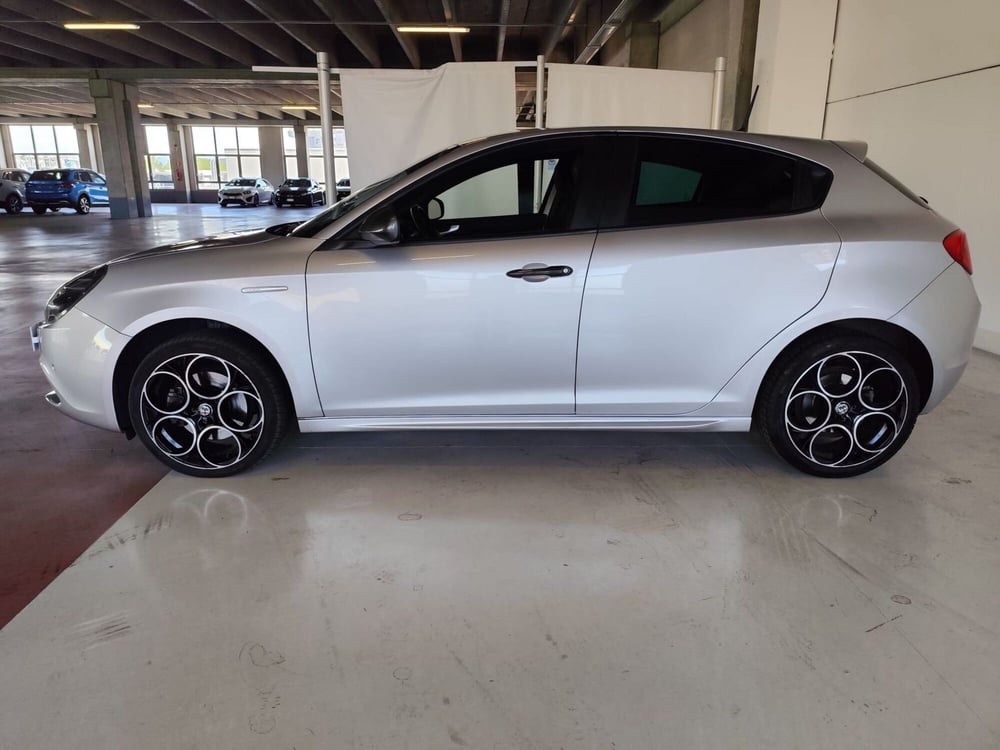 Alfa Romeo Giulietta usata a Milano (3)