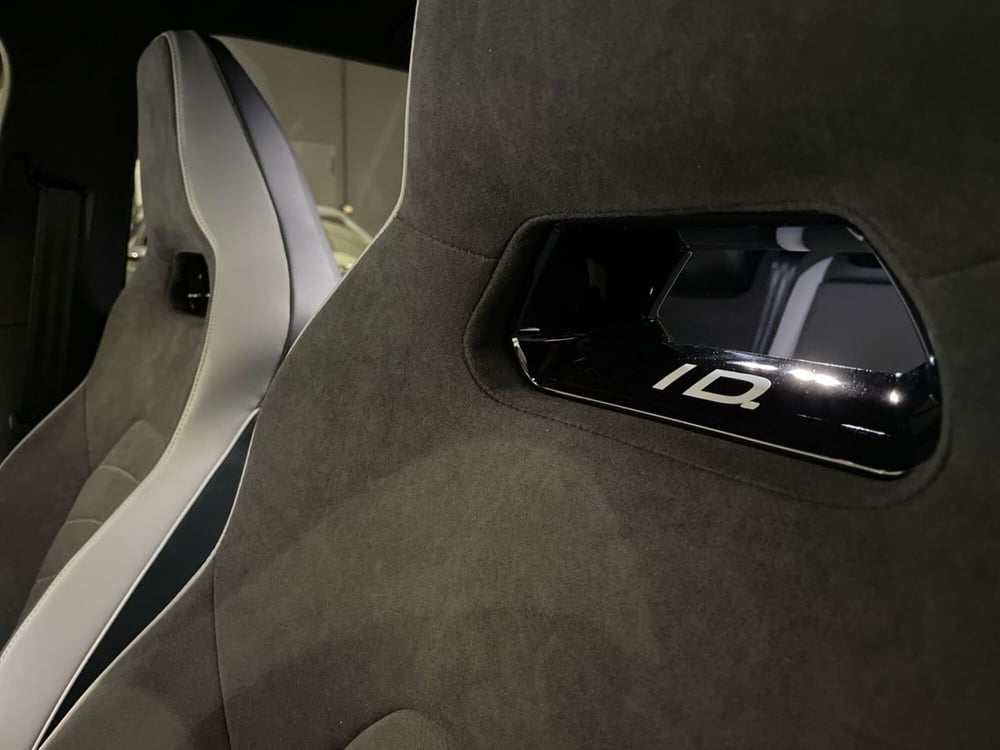 Volkswagen ID.3 nuova a Prato (17)