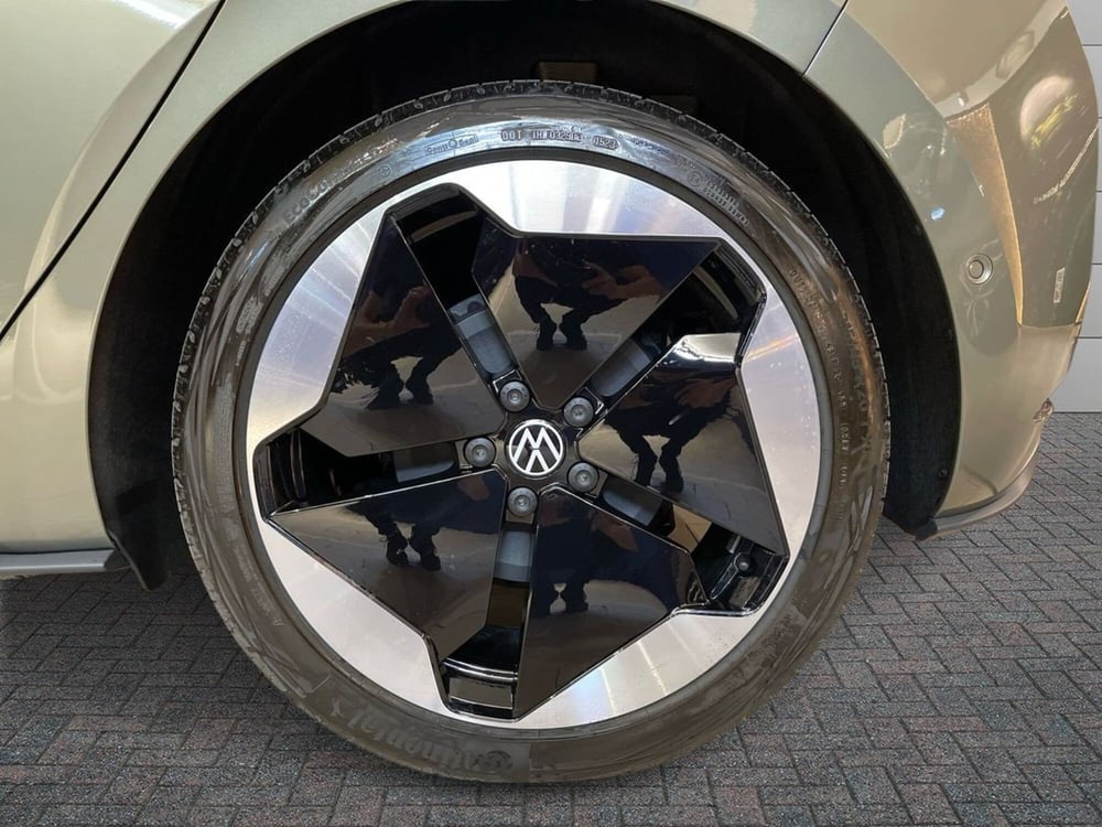 Volkswagen ID.3 nuova a Prato (6)