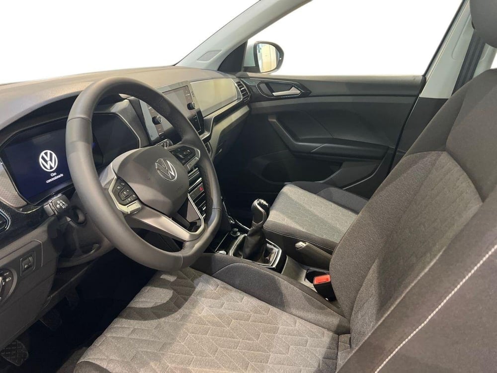 Volkswagen T-Cross nuova a Prato (9)