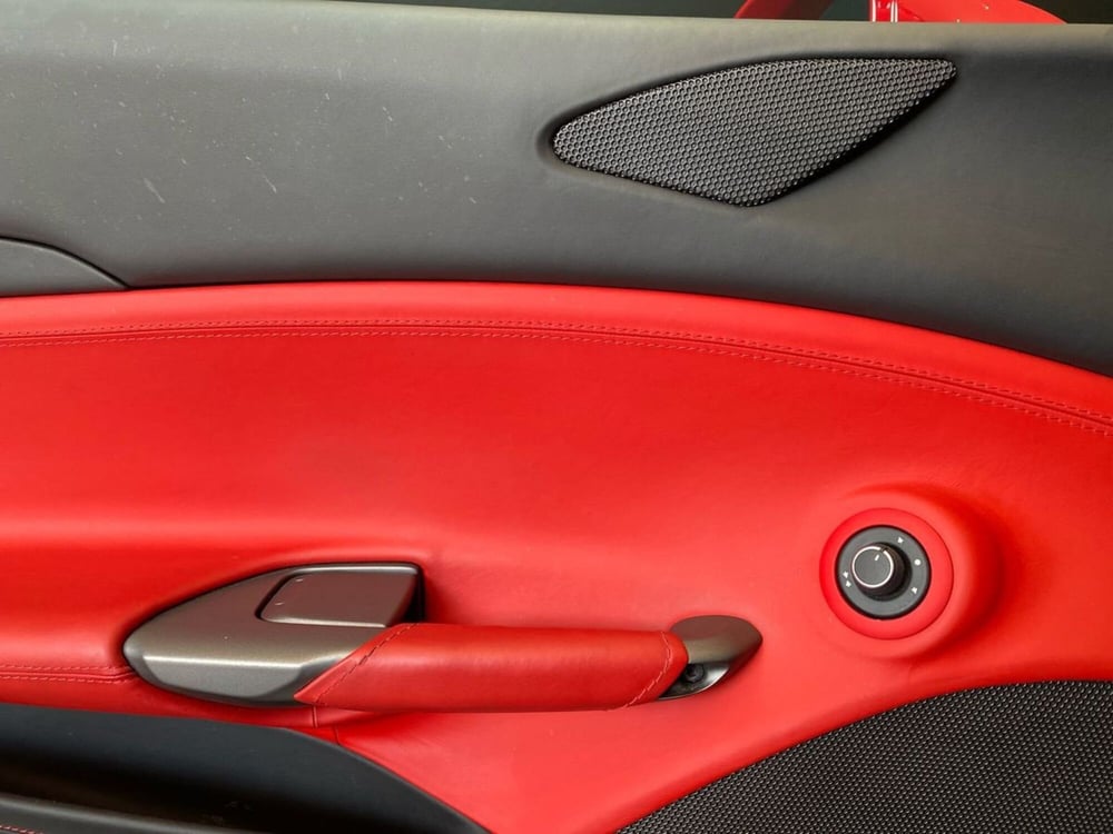 Ferrari 488 Coupé usata a Firenze (16)