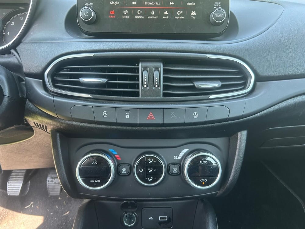 Fiat Tipo Station Wagon usata a Salerno (19)