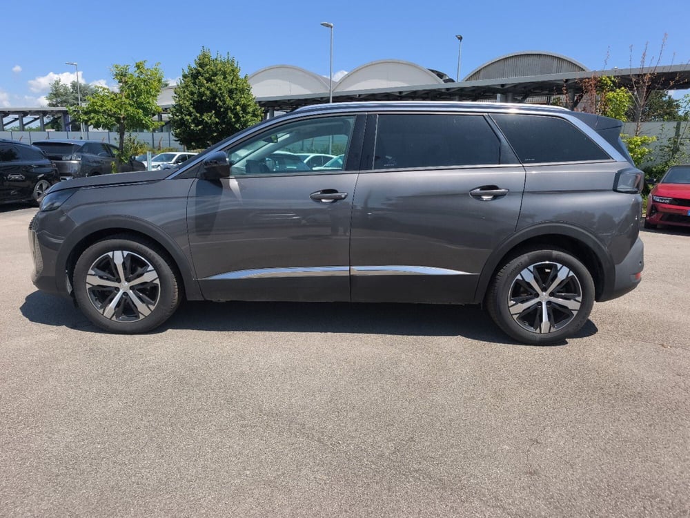 Peugeot 5008 usata a Frosinone (3)