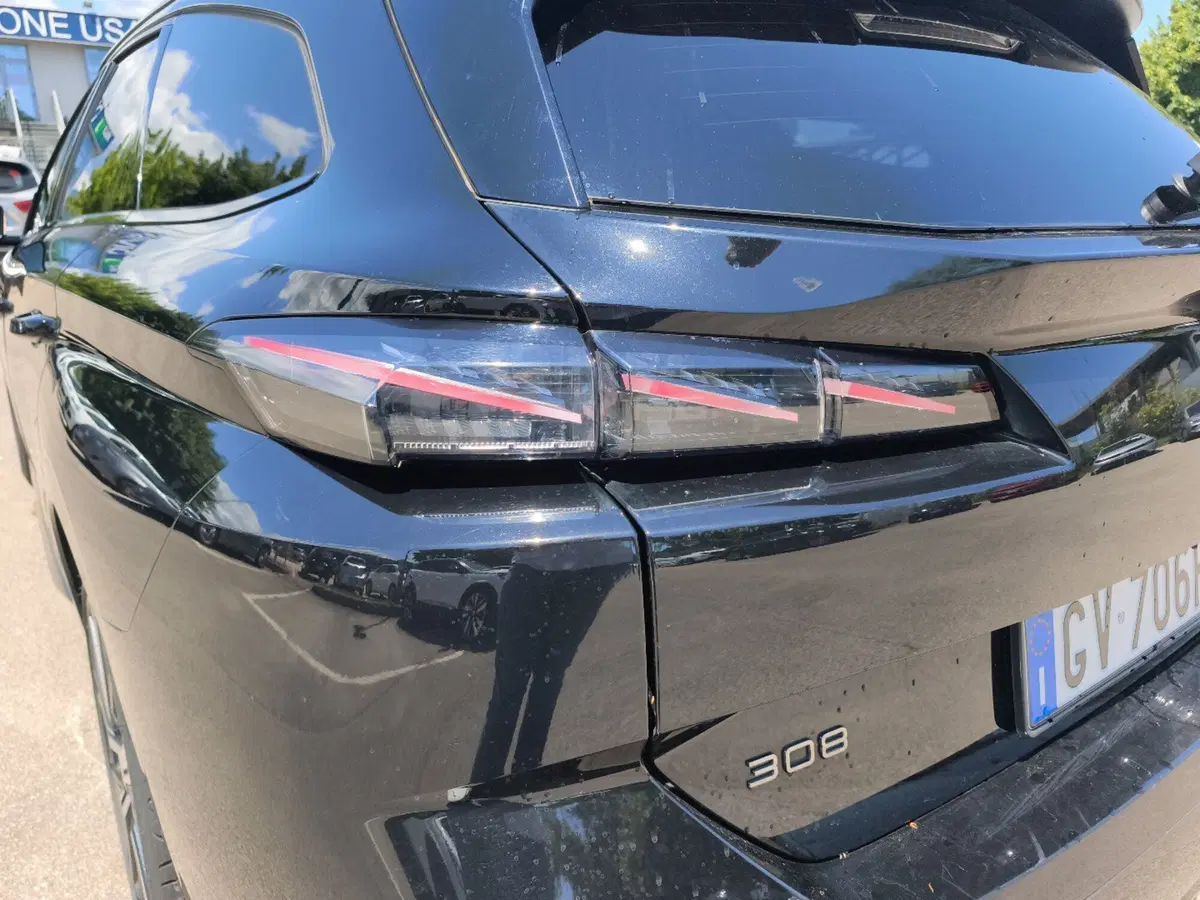 Peugeot 308 SW usata a Frosinone (11)