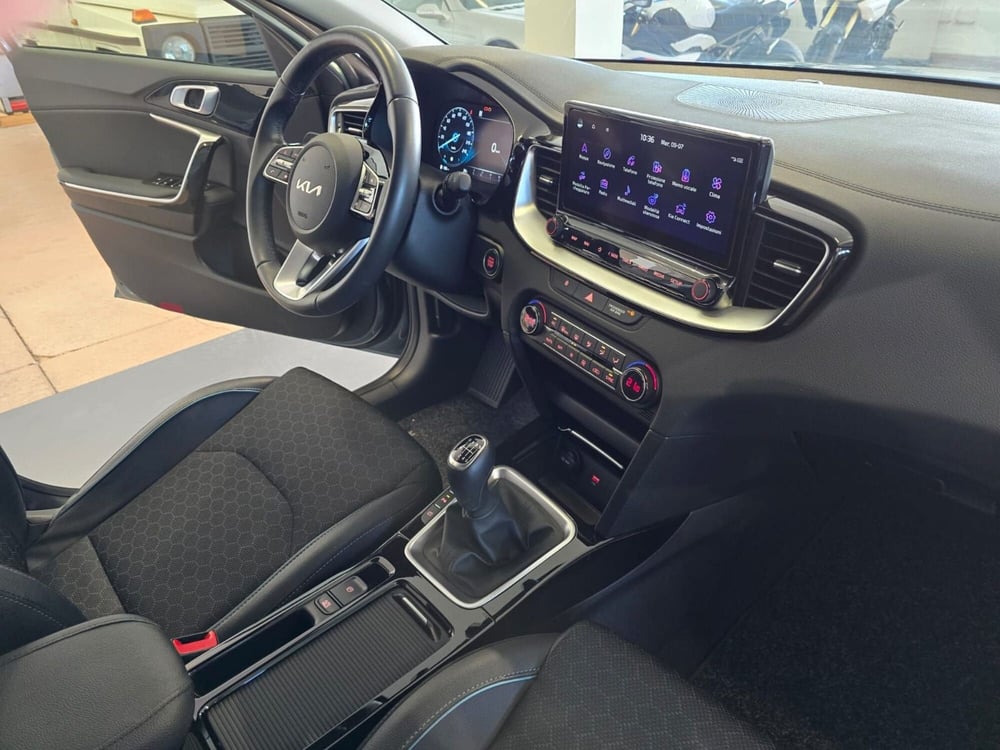 Kia XCeed usata a Rimini (18)