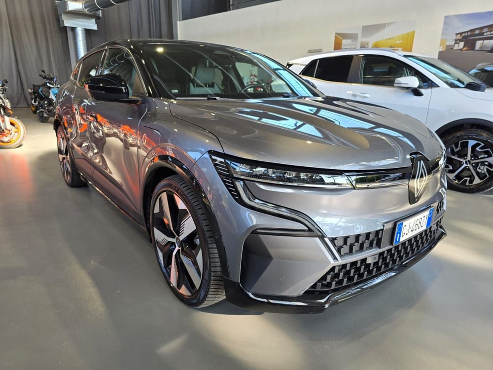 Renault Megane E-Tech Electric usata a Rimini (3)