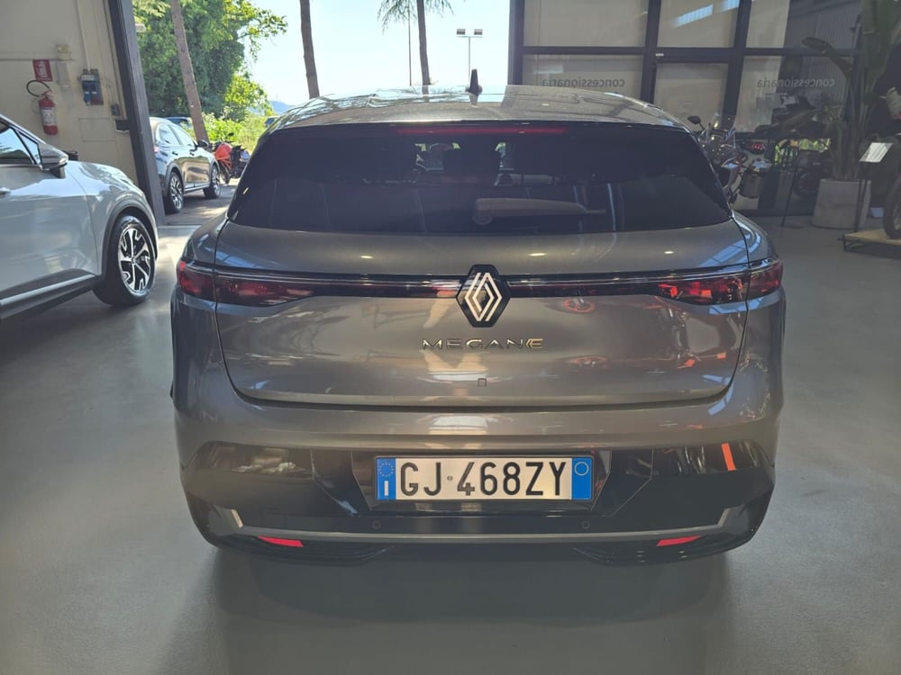Renault Megane E-Tech Electric usata a Rimini (4)