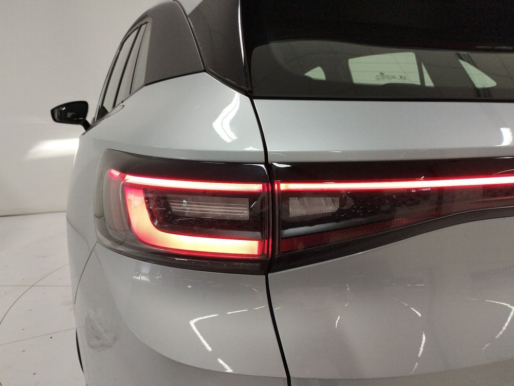 Volkswagen ID.4 usata a Catanzaro (8)
