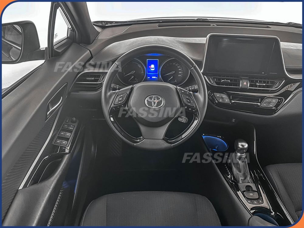 Toyota Toyota C-HR usata a Milano (14)