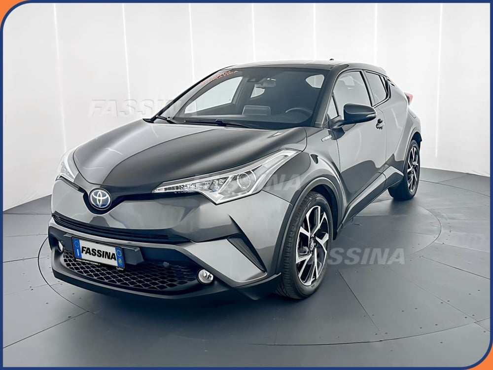 Toyota Toyota C-HR usata a Milano (3)