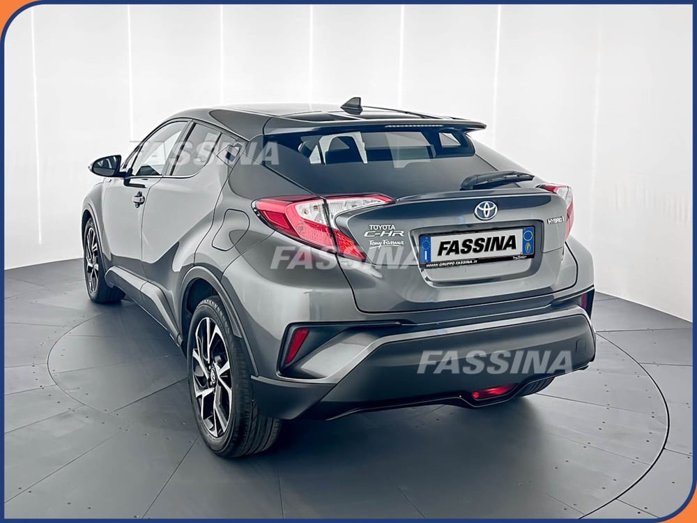 Toyota Toyota C-HR usata a Milano (4)