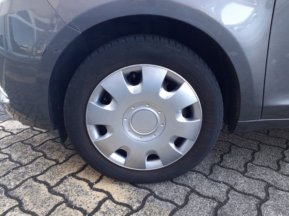 Lancia Ypsilon usata a Parma (14)