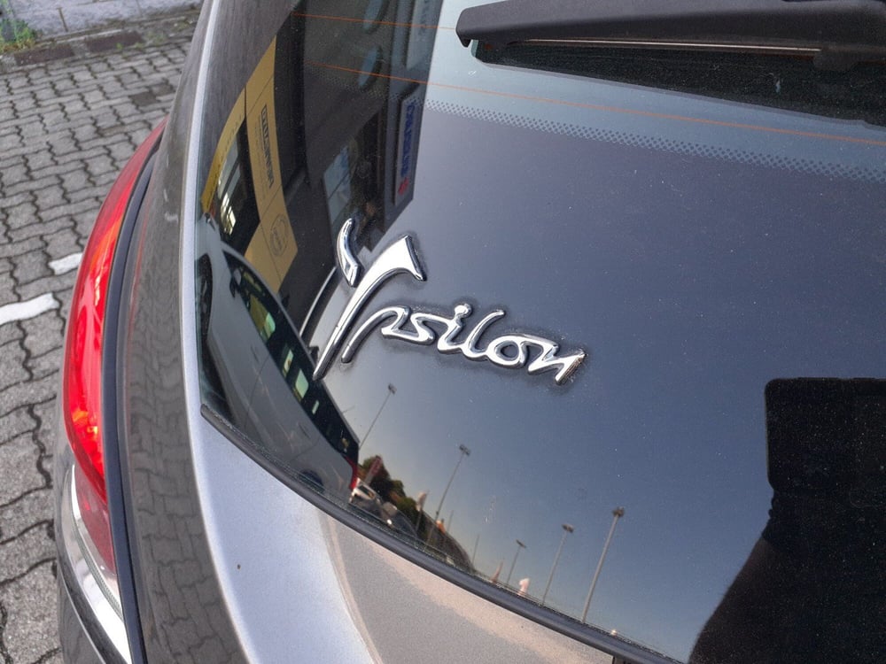 Lancia Ypsilon usata a Parma (15)