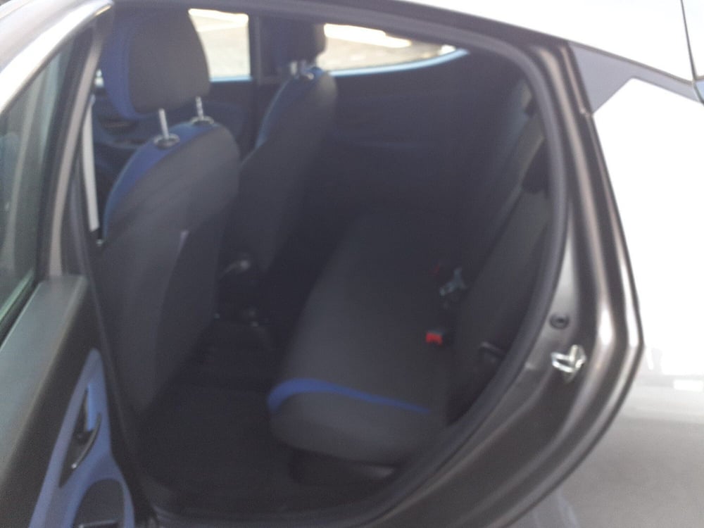Lancia Ypsilon usata a Parma (17)