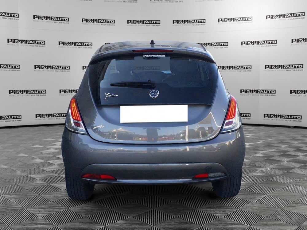 Lancia Ypsilon usata a Parma (6)