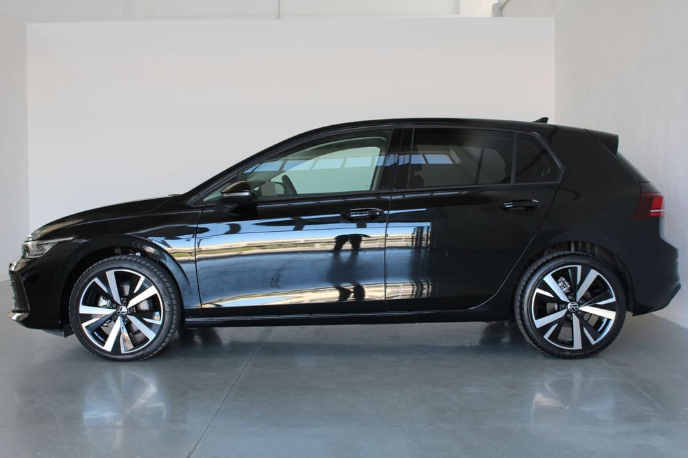 Volkswagen Golf nuova a Agrigento (3)