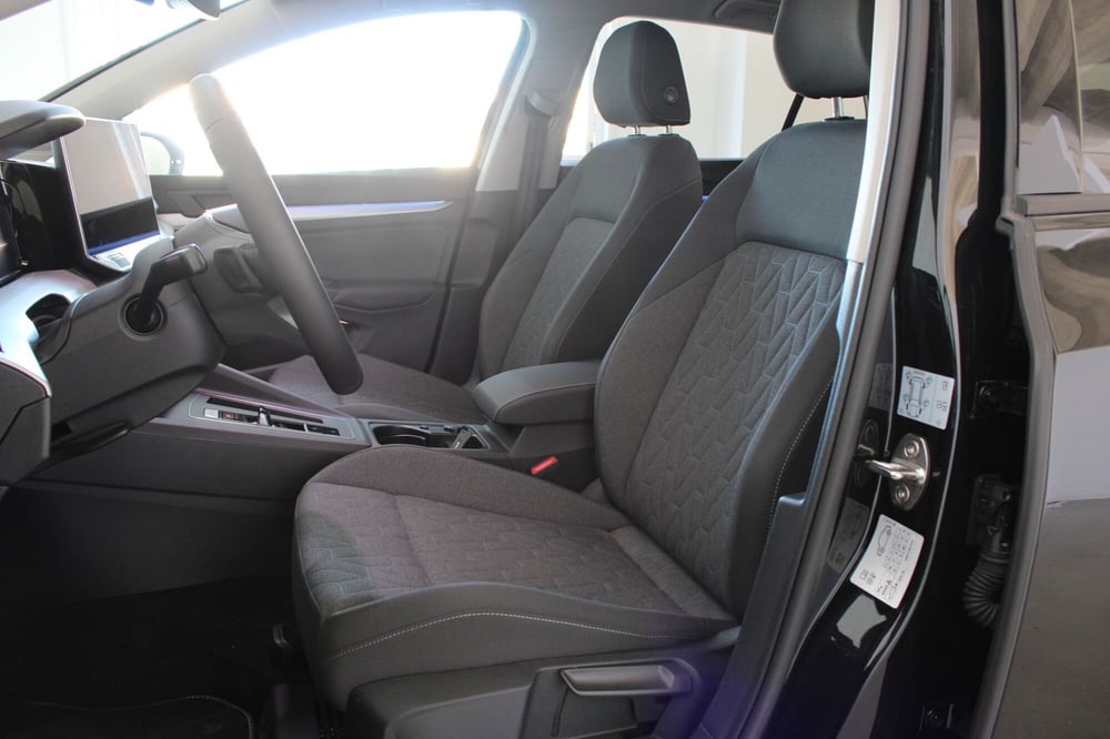 Volkswagen Golf nuova a Agrigento (7)