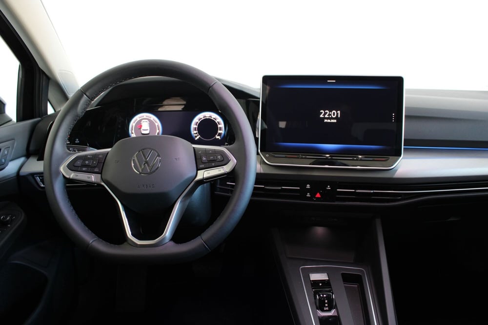 Volkswagen Golf nuova a Agrigento (9)