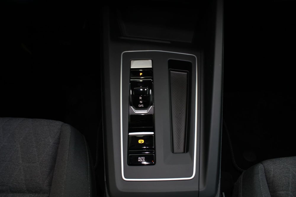 Volkswagen Golf Variant nuova a Agrigento (11)