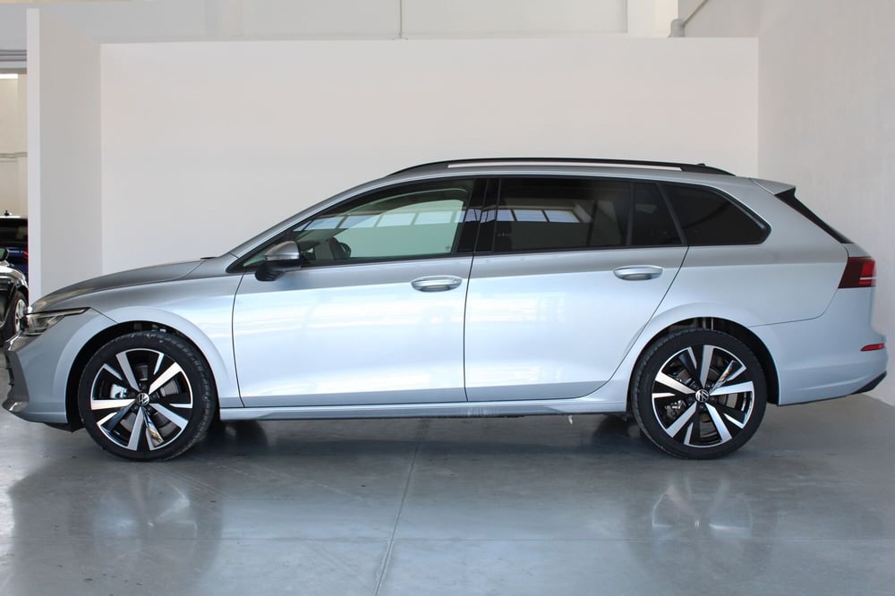Volkswagen Golf Variant nuova a Agrigento (3)
