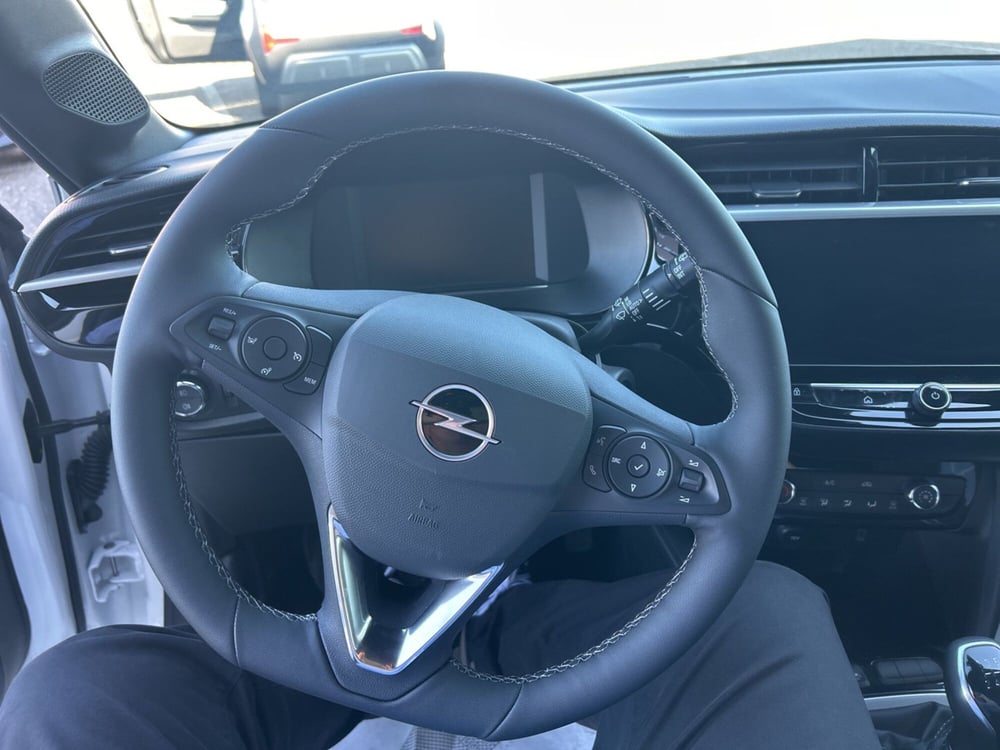 Opel Corsa nuova a Piacenza (14)