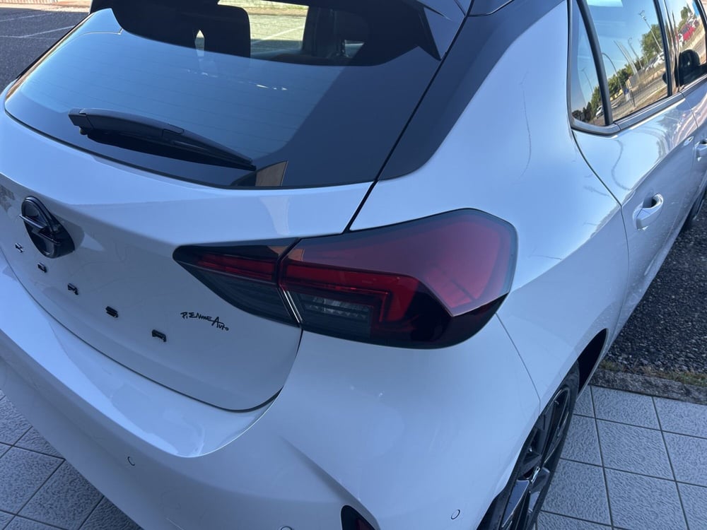 Opel Corsa nuova a Piacenza (16)