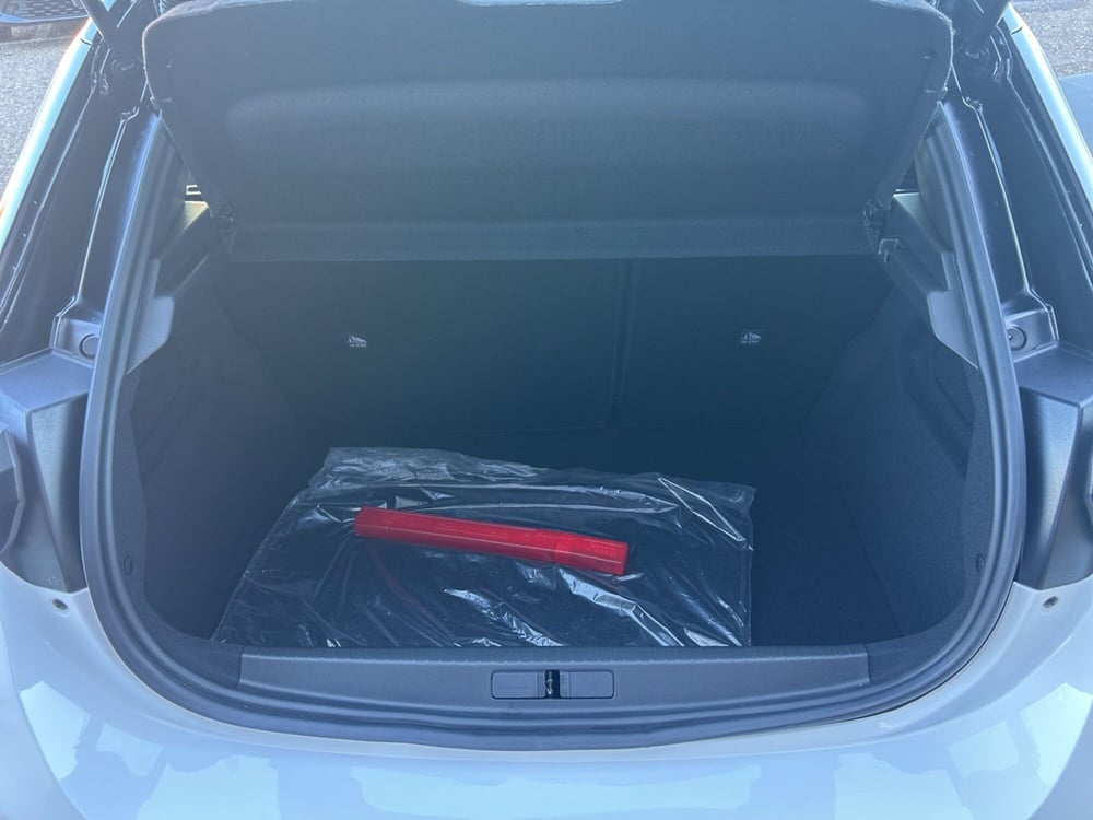 Opel Corsa nuova a Piacenza (17)