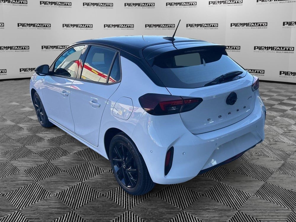 Opel Corsa nuova a Piacenza (3)