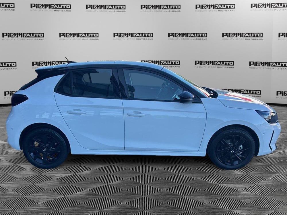 Opel Corsa nuova a Piacenza (7)