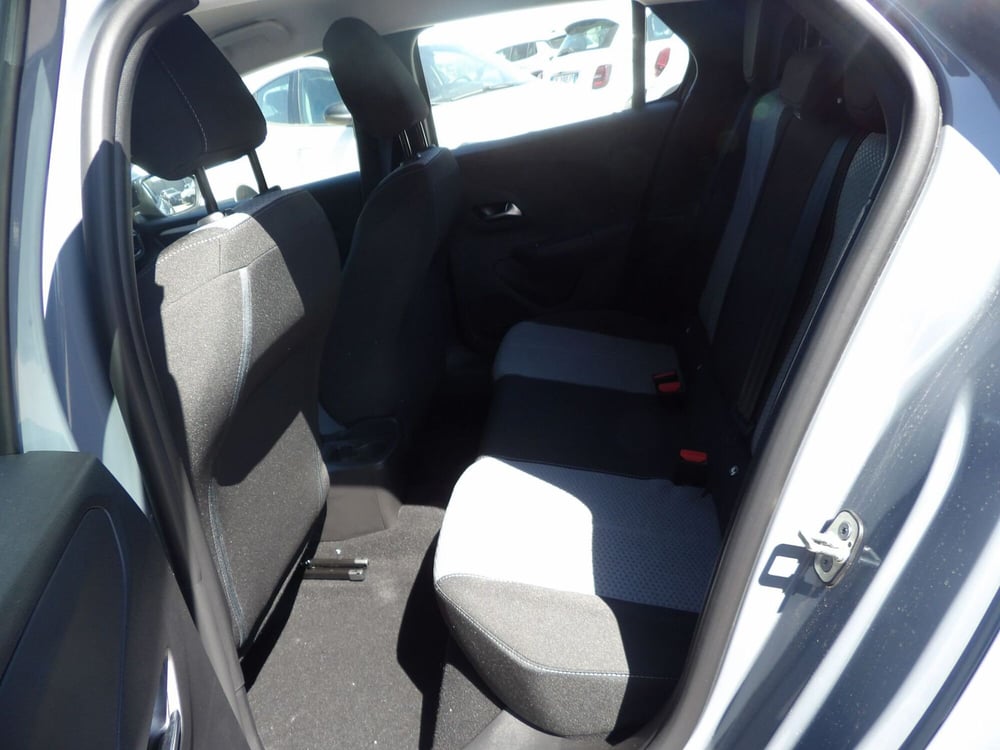 Opel Corsa nuova a Catania (18)