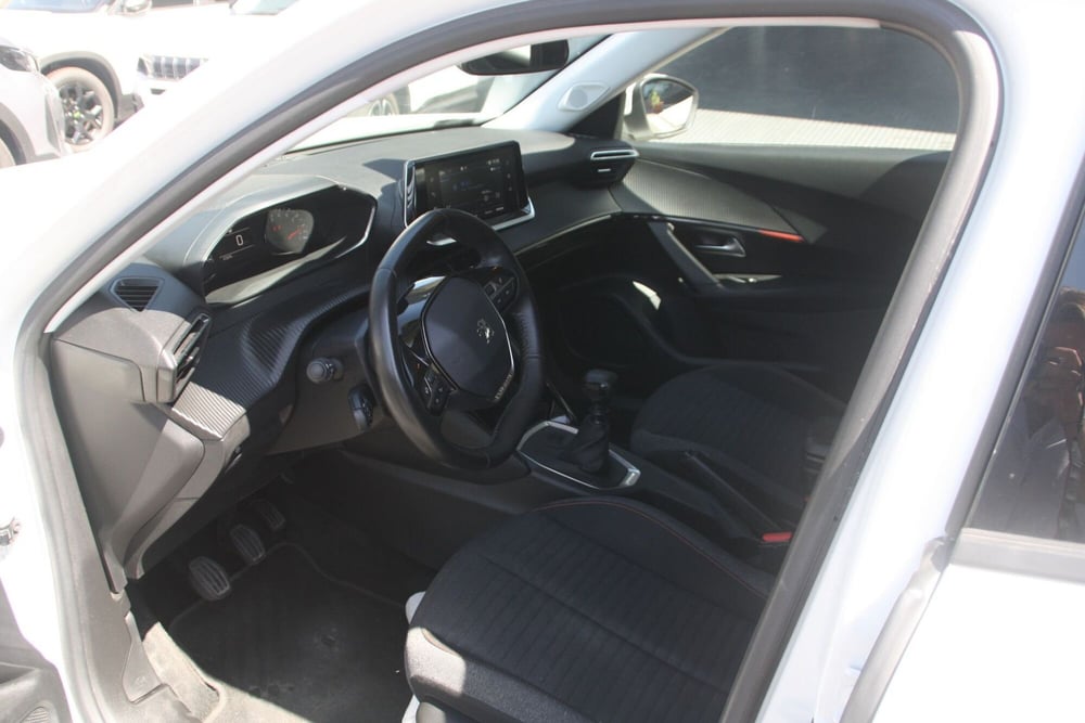 Peugeot 2008 usata a Catania (17)