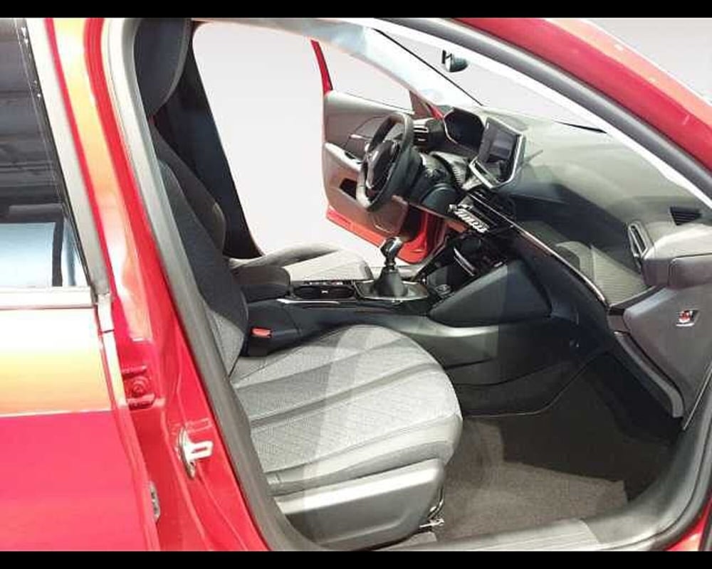 Peugeot 208 nuova a Cuneo (13)