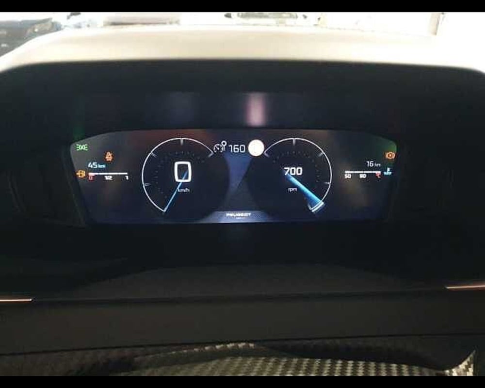 Peugeot 208 nuova a Cuneo (15)