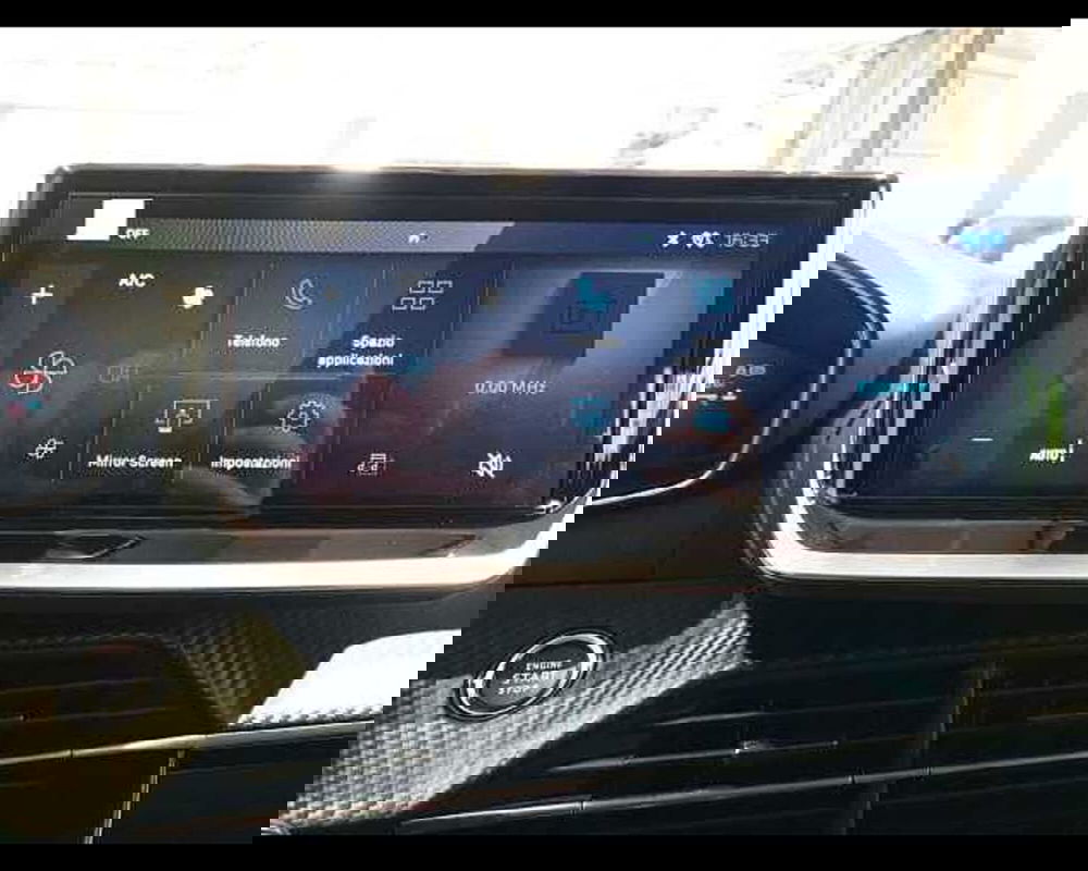 Peugeot 208 nuova a Cuneo (16)