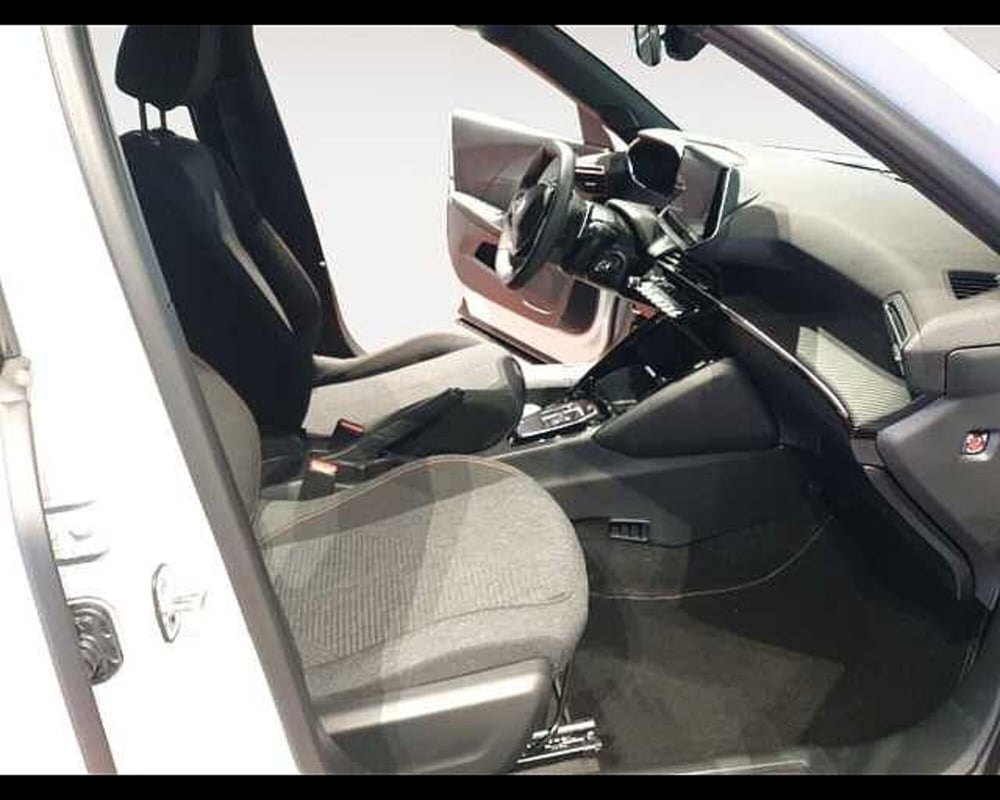 Peugeot 2008 nuova a Cuneo (14)