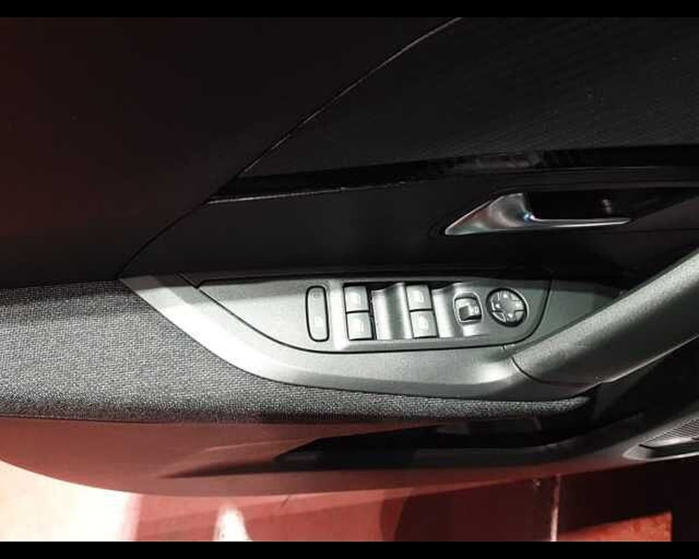 Peugeot 2008 nuova a Cuneo (20)
