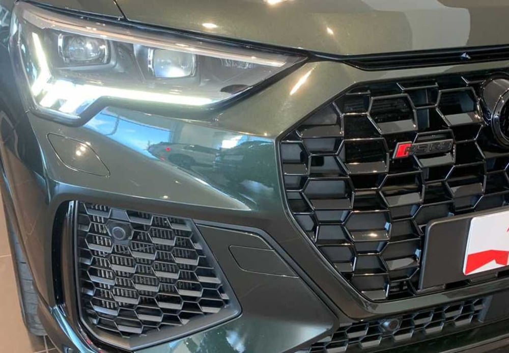 Audi RS Q3 Sportback usata a Bari (11)