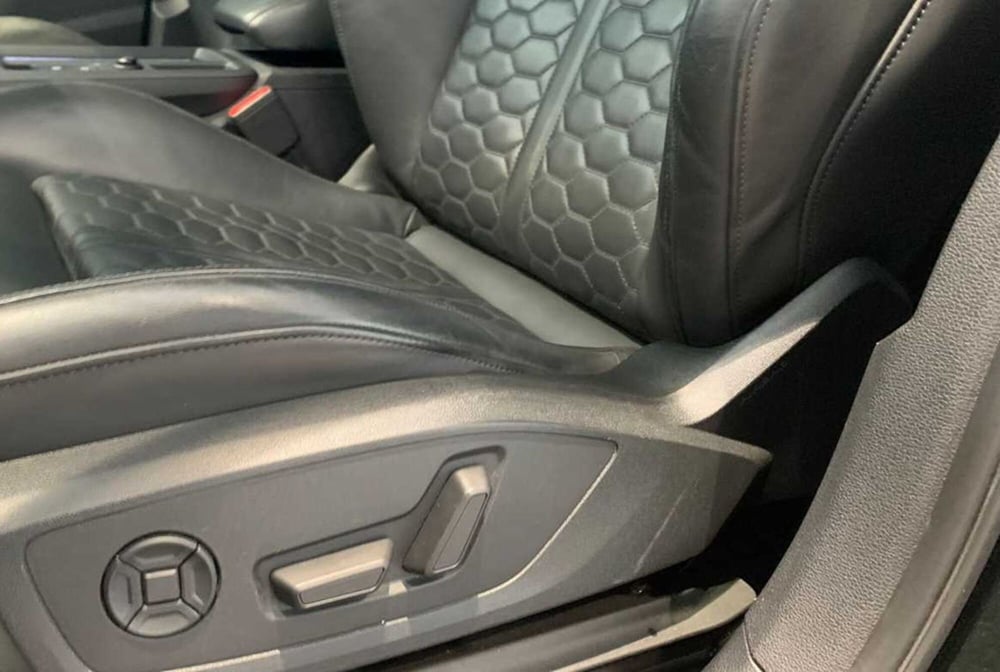 Audi RS Q3 Sportback usata a Bari (12)