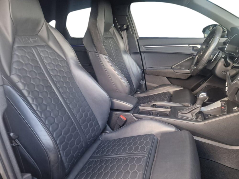 Audi RS Q3 Sportback usata a Bari (14)