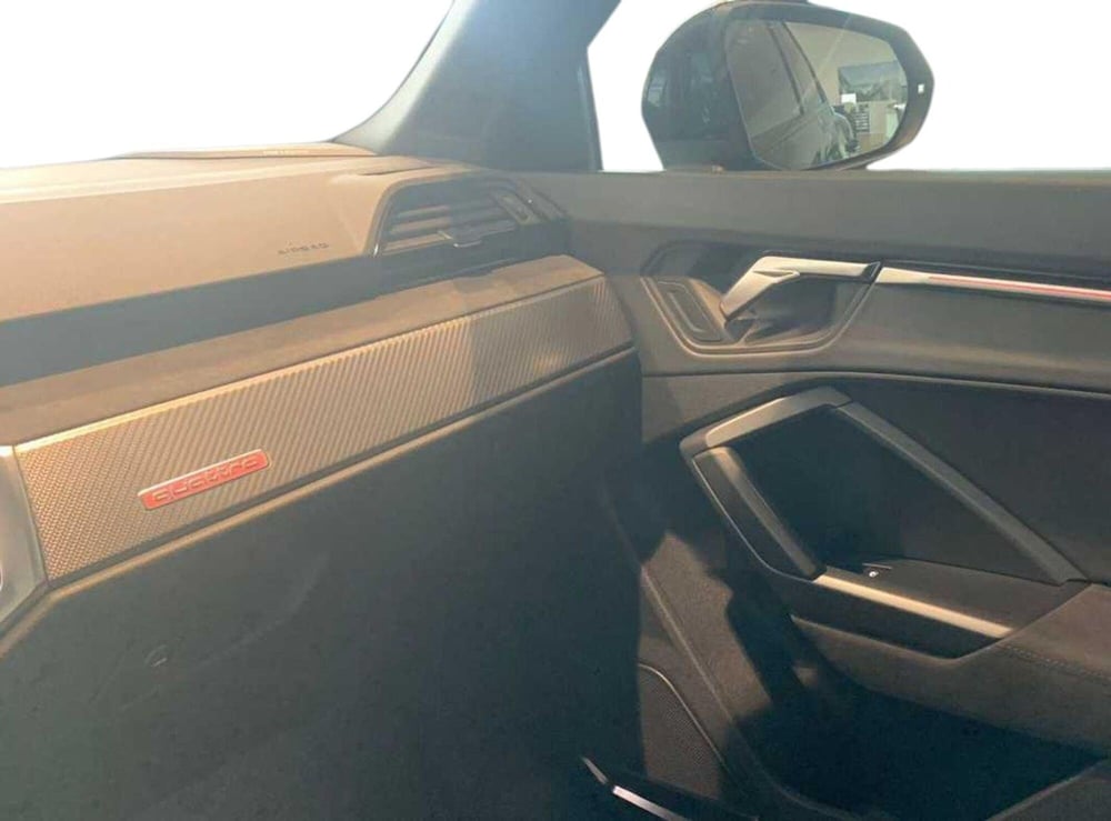 Audi RS Q3 Sportback usata a Bari (15)