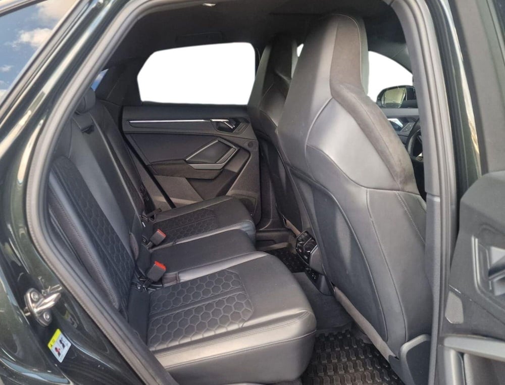 Audi RS Q3 Sportback usata a Bari (19)