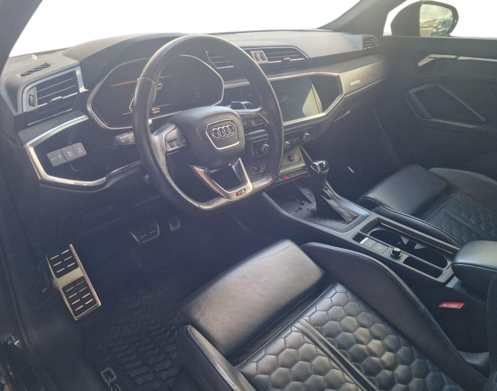 Audi RS Q3 Sportback usata a Bari (4)