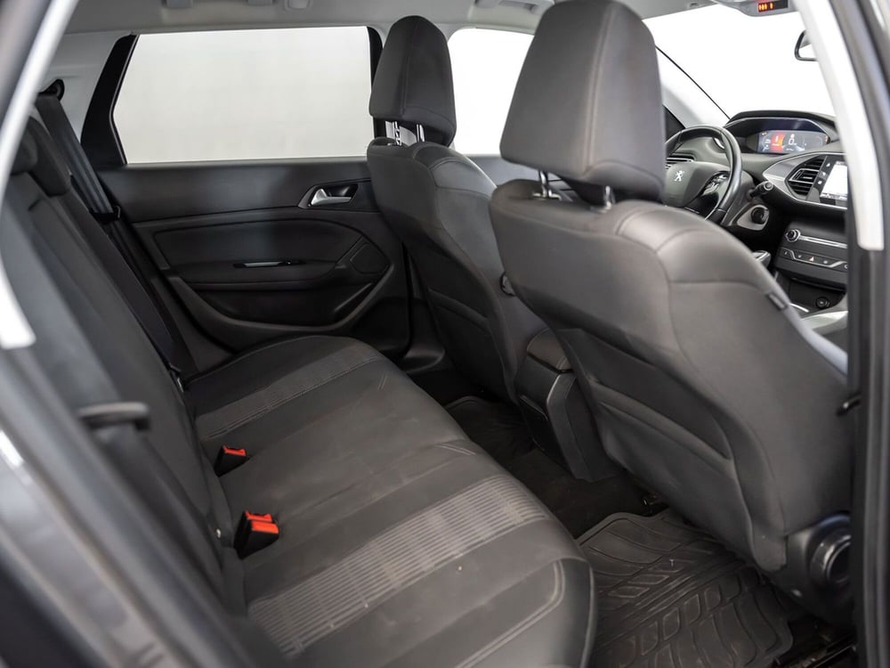 Peugeot 308 SW usata a Foggia (7)