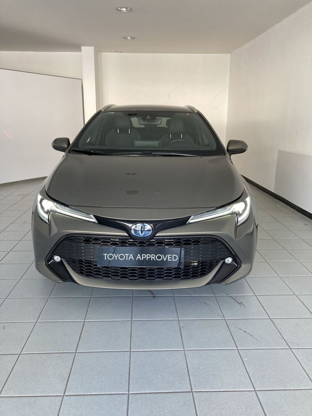 Toyota Corolla Touring Sports usata a Barletta-Andria-Trani (5)