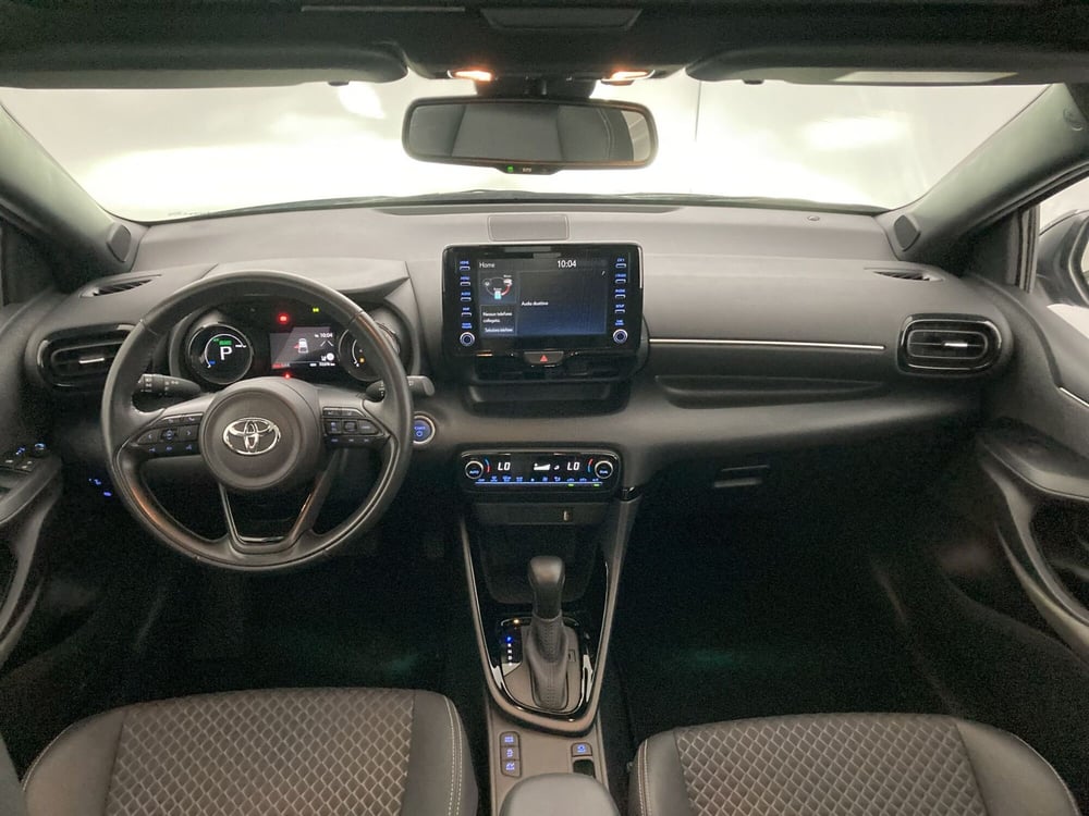 Toyota Yaris usata a Barletta-Andria-Trani (17)