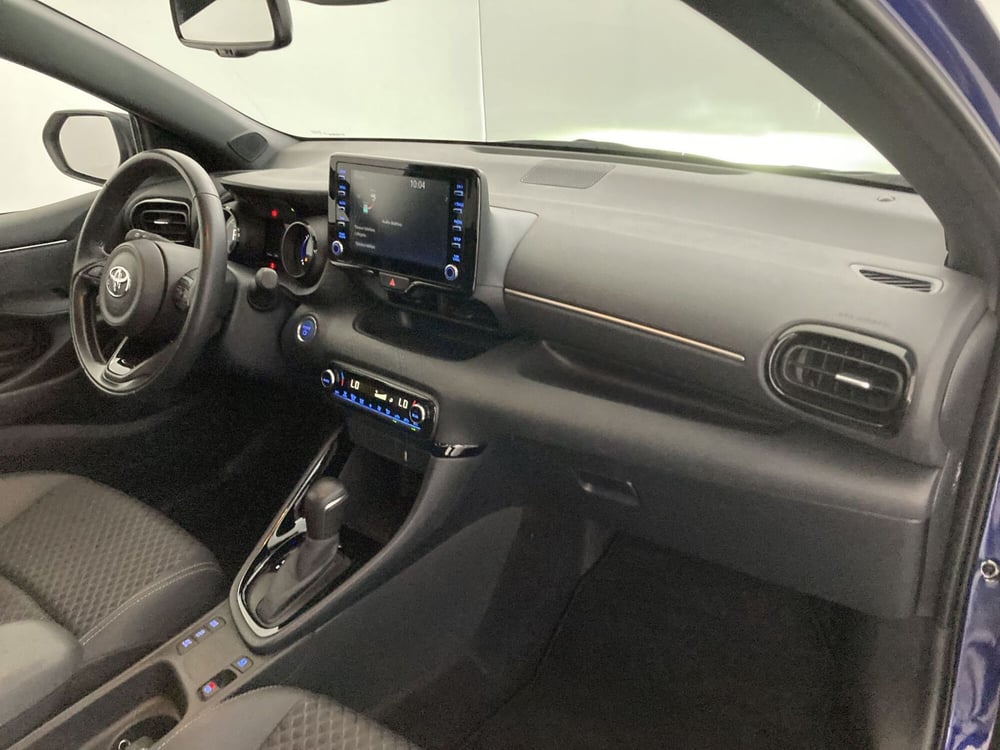 Toyota Yaris usata a Barletta-Andria-Trani (19)