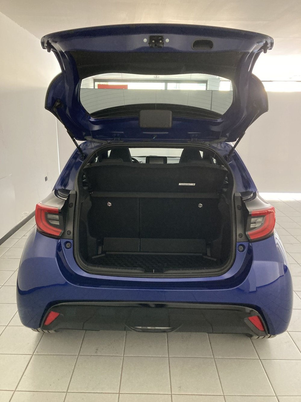 Toyota Yaris usata a Barletta-Andria-Trani (7)