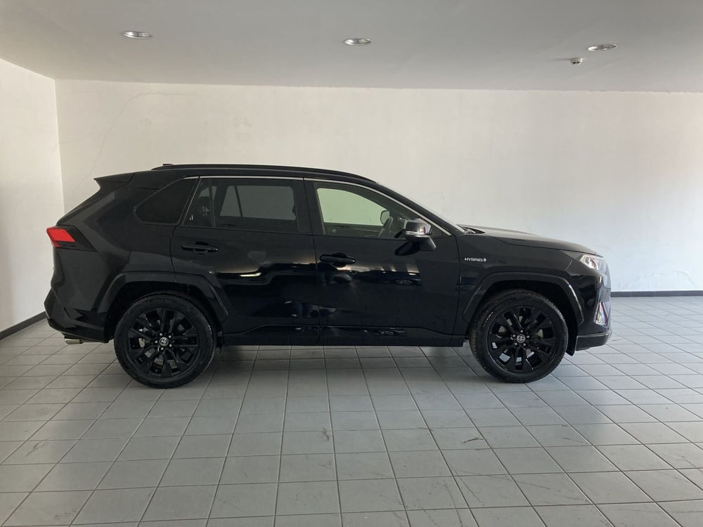Toyota Rav4 usata a Barletta-Andria-Trani (4)