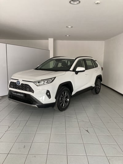 Toyota Rav4 vvt-ie h Active awd-i 222cv e-cvt del 2023 usata a Barletta